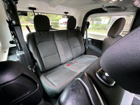 Used 2020 Jeep Wrangler Rubicon image 19
