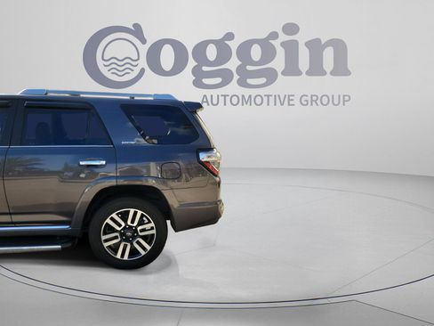 Used 2019 Toyota 4Runner Limited RWD image 4