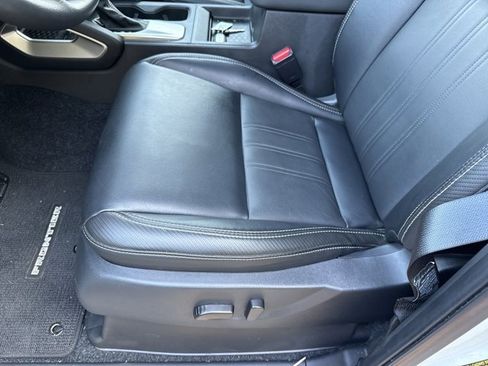 Used 2024 Nissan Frontier SL w/ Technology Package image 7