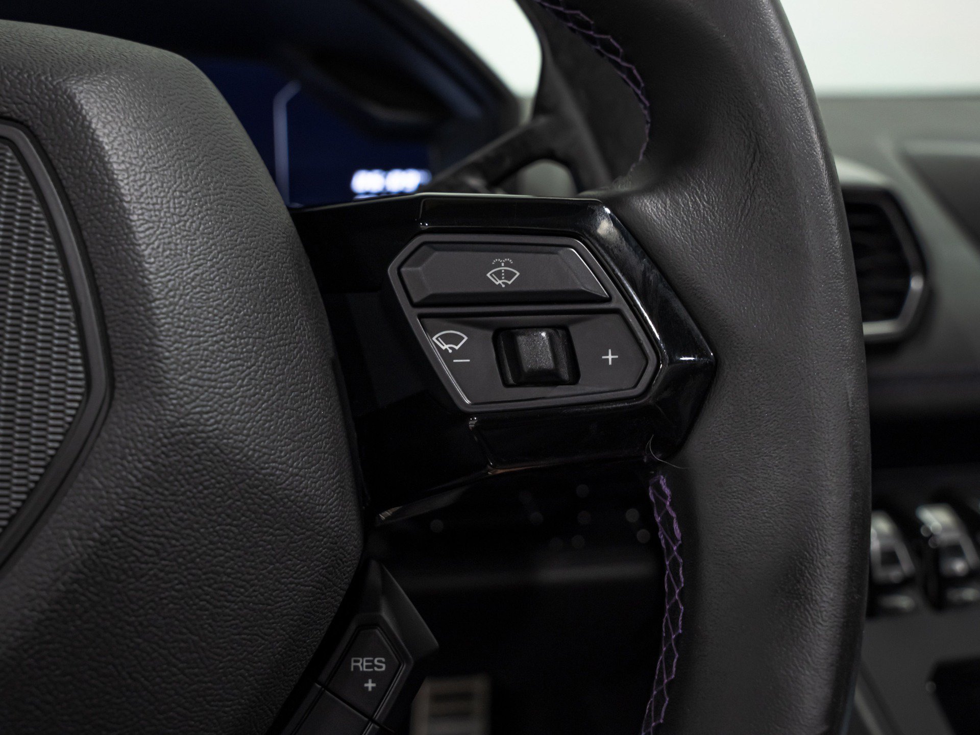 Used 2020 Lamborghini Huracan EVO AWD/4WD image 48
