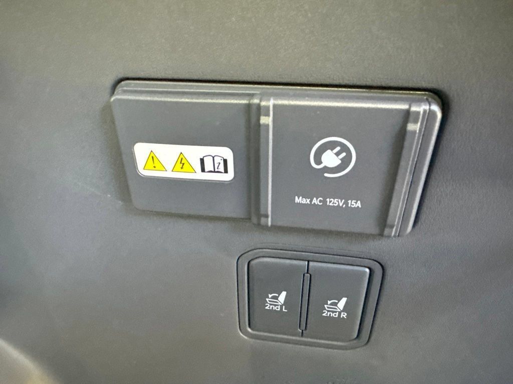 Used 2026 Kia EV9 GT-Line AWD/4WD image 36