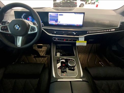 New 2026 BMW X5 xDrive40i w/ M Sport Package image 5