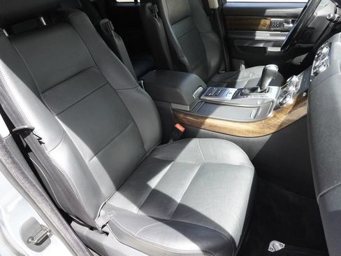 Used 2013 Land Rover Range Rover Sport HSE AWD/4WD image 24