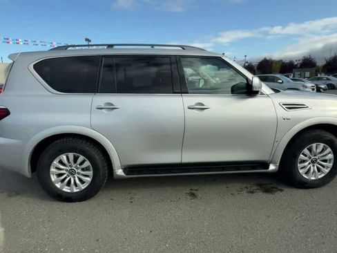Used 2021 Nissan Armada SV AWD/4WD image 9
