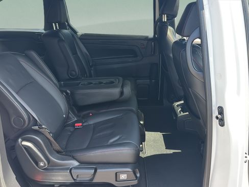 Used 2024 Honda Odyssey Sport image 16