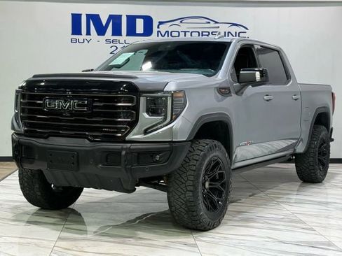 Used 2024 GMC Sierra 1500 AT4X image 2