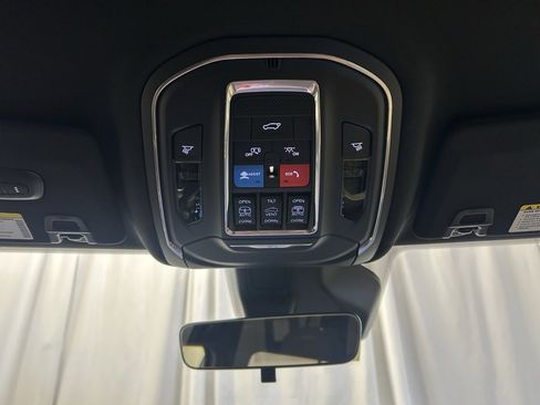 New 2026 Jeep Grand Cherokee L Limited image 19