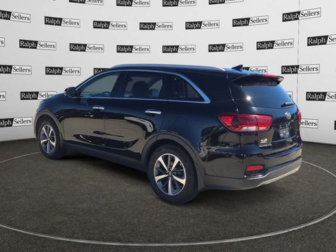 Used 2019 Kia Sorento EX image 4