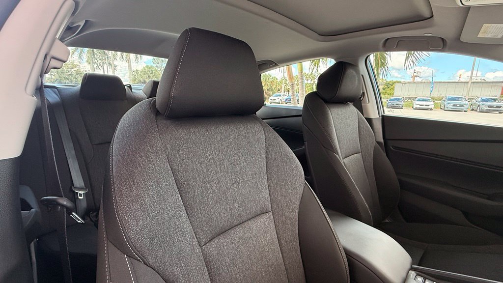 Used 2025 Honda Accord SE image 10