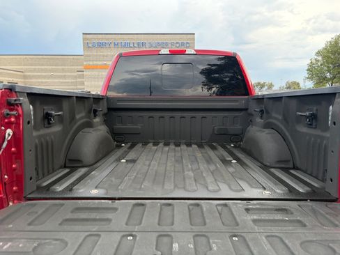 Used 2018 Ford F150 Lariat w/ Equipment Group 502A Luxury AWD/4WD image 10