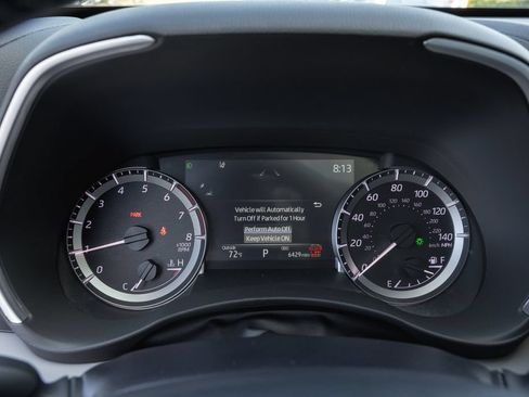 Certified 2025 Toyota Highlander XLE FWD image 16
