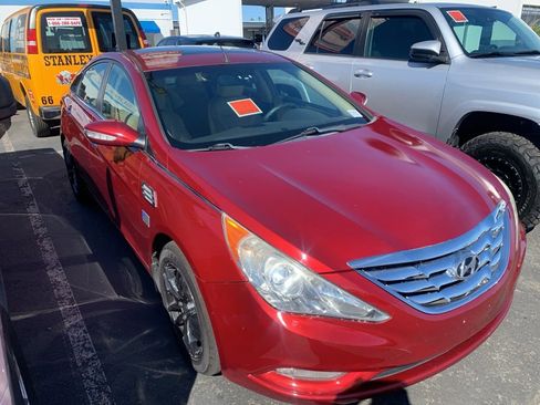 Used 2011 Hyundai Sonata Limited w/ Navigation Pkg 5 image 4