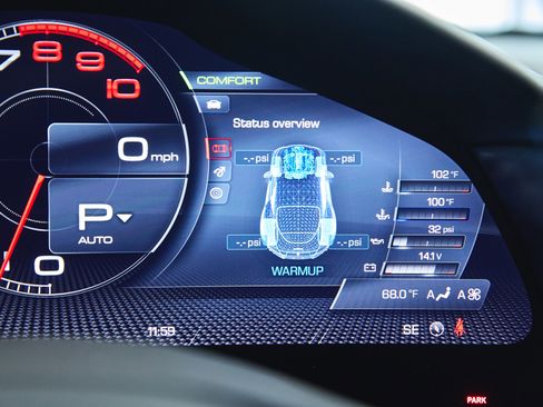 Used 2023 Ferrari Roma image 14