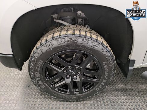 Used 2023 Chevrolet Silverado 1500 LT Trail Boss w/ LT Trail Boss Premium Package AWD/4WD image 7
