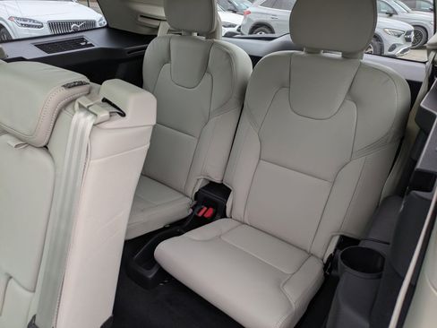 New 2026 Volvo XC90 B6 Ultra w/ Protection Package AWD/4WD image 17