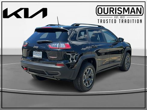 Used 2022 Jeep Cherokee Trailhawk w/ Premium Leather Package AWD/4WD image 4