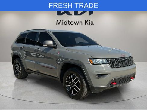 Used 2021 Jeep Grand Cherokee Trailhawk w/ Trailhawk Luxury Group AWD/4WD image 36