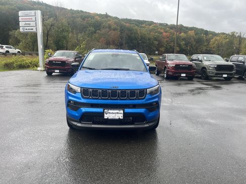 New 2026 Jeep Compass Latitude image 1
