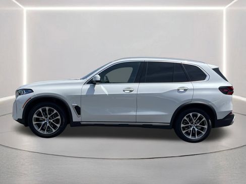 Used 2024 BMW X5 sDrive40i w/ Premium Package image 19