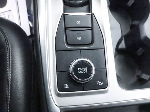 Used 2022 Ford Explorer Limited w/ Limited Technology Package image 14