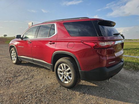 Used 2020 Chevrolet Traverse LT image 5