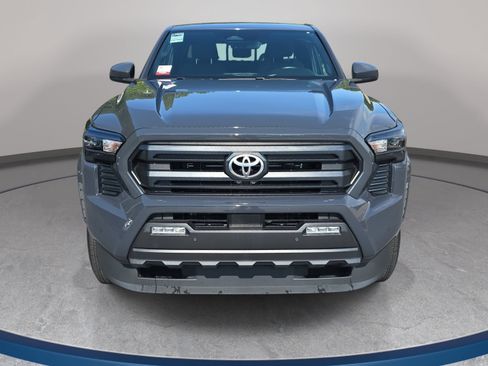 Used 2024 Toyota Tacoma SR5 w/ SR5 Upgrade Package AWD/4WD image 2