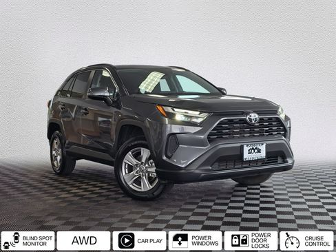 Used 2025 Toyota RAV4 XLE AWD/4WD image 1