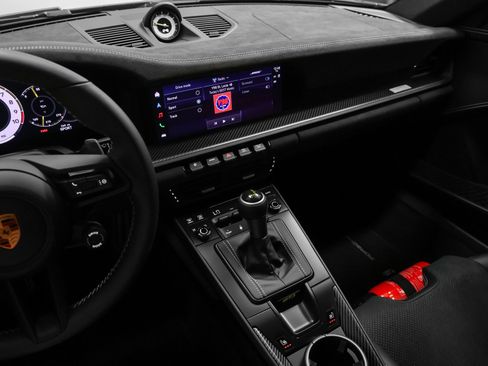 Certified 2026 Porsche 911 GT3 RWD image 59