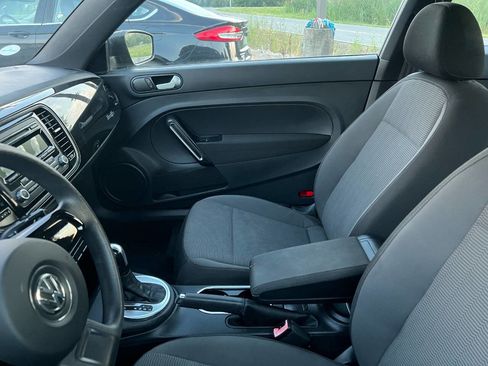 Used 2014 Volkswagen Beetle 1.8T image 10