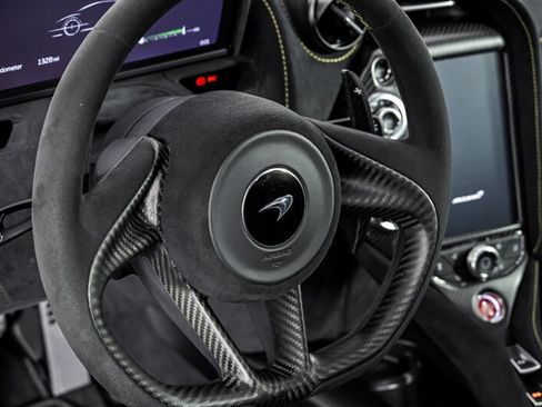 Used 2022 McLaren 765LT RWD image 32