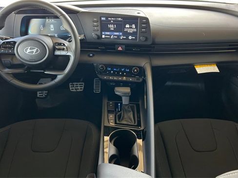 New 2026 Hyundai Elantra SEL Sport image 13