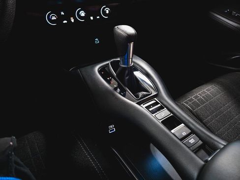 Used 2023 Honda HR-V LX image 27