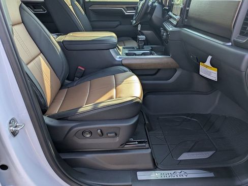 New 2026 Chevrolet Silverado 1500 High Country AWD/4WD image 40