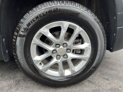 Used 2020 Chevrolet Traverse LT w/ Driver Confidence II Package AWD/4WD image 26