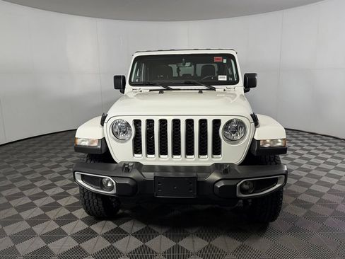 Certified 2023 Jeep Gladiator Overland w/ Popular Equipment Package AWD/4WD image 11