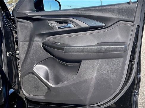 Used 2023 Chevrolet TrailBlazer RS image 29