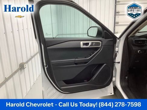 Used 2023 Ford Explorer 4WD image 15