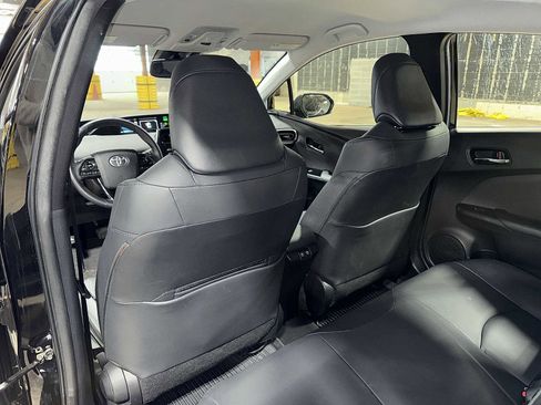 Certified 2022 Toyota Prius AWD image 26