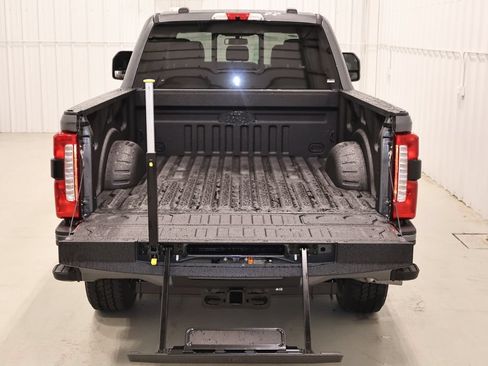 New 2026 Ford F350 Lariat w/ Black Appearance Package AWD/4WD image 38