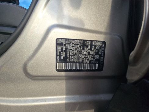 Used 2025 Nissan Rogue Platinum FWD image 10