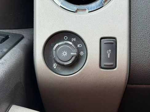 Used 2016 Ford F350 Lariat w/ Lariat Ultimate Package AWD/4WD image 19