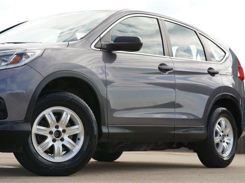 Used 2016 Honda CR-V LX image 9