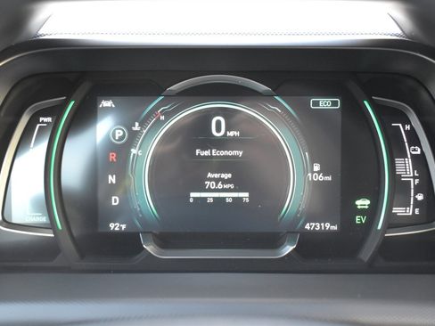 Used 2022 Hyundai Ioniq Limited FWD image 19