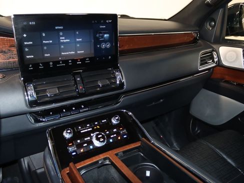 Used 2024 Lincoln Navigator L Black Label AWD/4WD image 47