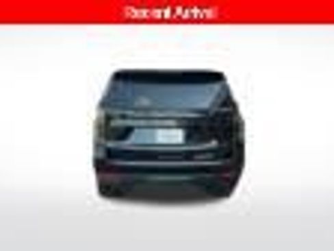 Used 2025 Chevrolet Suburban RST w/ Comfort Package AWD/4WD image 2