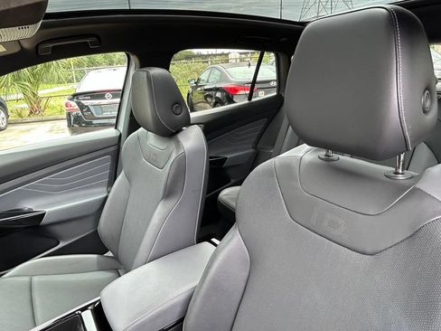 Used 2023 Volkswagen ID.4 Pro S RWD image 18