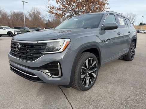 New 2026 Volkswagen Atlas SEL Premium R-Line AWD/4WD image 3