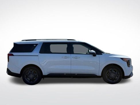 New 2026 Kia Carnival EX FWD image 2