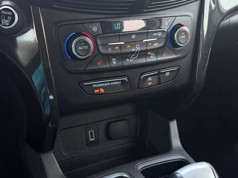 Used 2017 Ford Escape Titanium FWD image 24