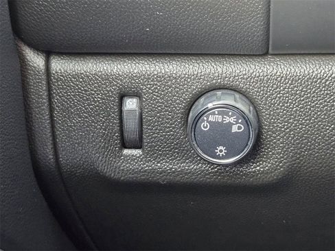 Used 2022 Chevrolet Colorado LT w/ Fleet Safety Package image 20